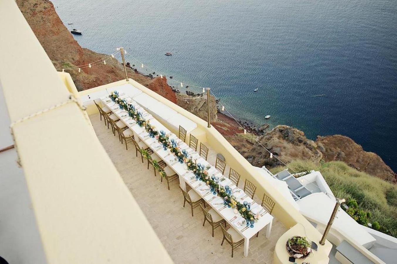 Ilivatos - Elegant Villa On The Caldera'S Edge Oia  Exterior photo